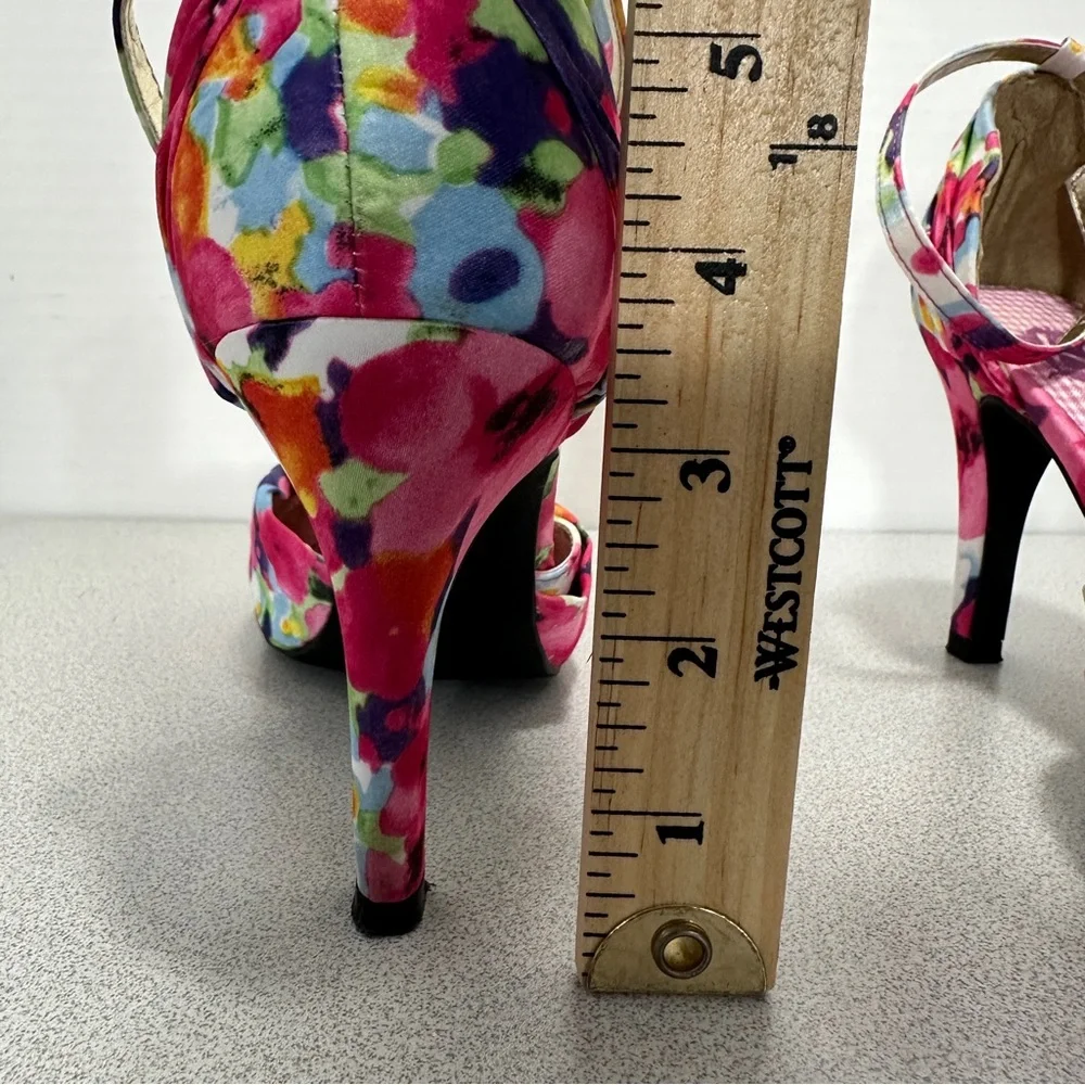 EUC Floral ‘K9 by Rocketdog’‎ Heels